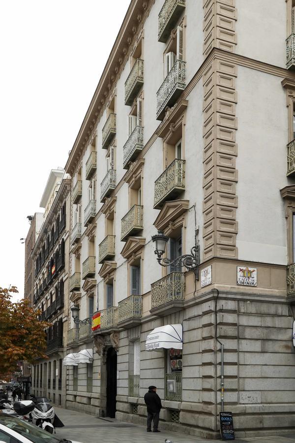 Отель Escala Opera Мадрид Экстерьер фото